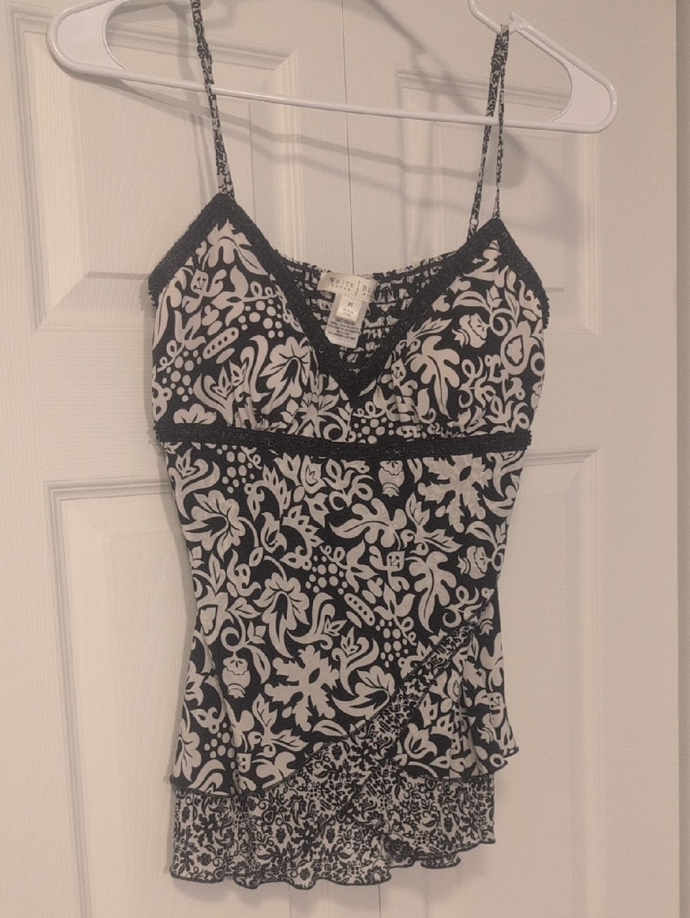 White House Black Market Black & White Floral Lace-Trim Camisole Top